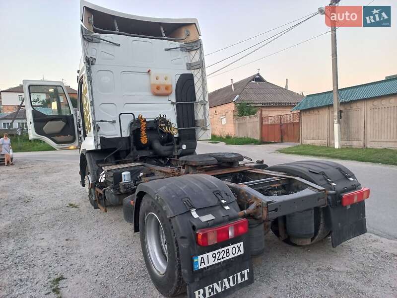 Тягач Renault Premium 2007 в Сквире
