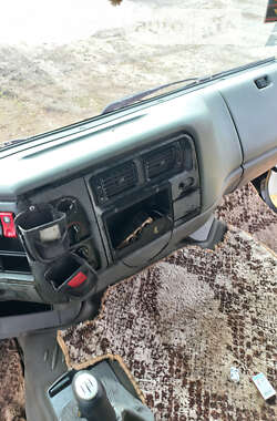 Тягач Renault Premium 2004 в 
