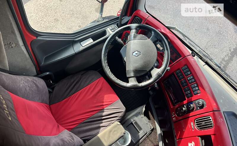 Тягач Renault Premium 2011 в Жовкве