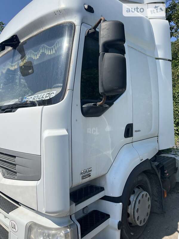 Тягач Renault Premium 2008 в Львове