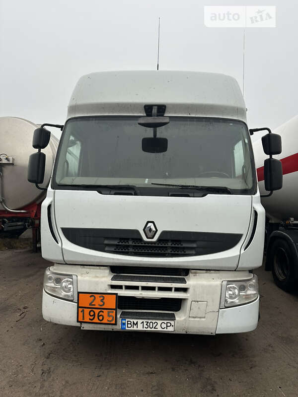 Тягач Renault Premium 2013 в Охтирці