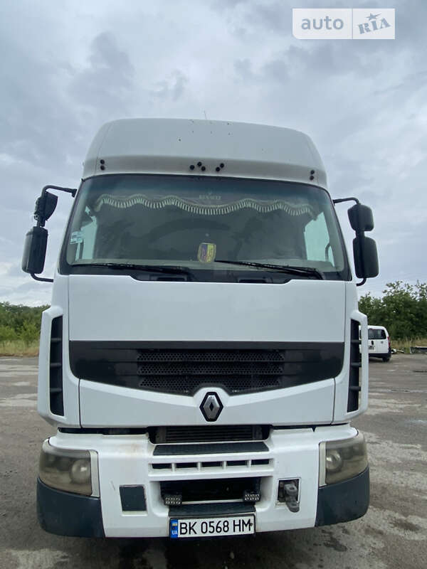 Тягач Renault Premium 2007 в Львове