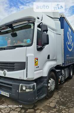 Тягач Renault Premium 2011 в 