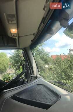 Тягач Renault Premium 2011 в 