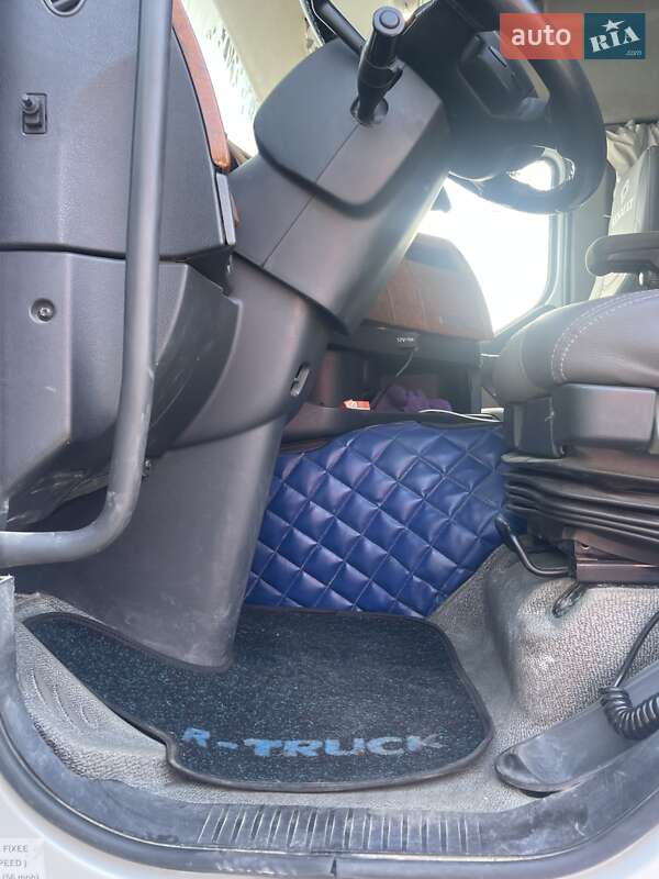 Тягач Renault Premium 2012 в Тячеве фото 39 Тягач Renault Premium 2012 в Тячеве