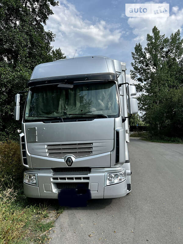 Тягач Renault Premium 2012 в Ивано-Франковске