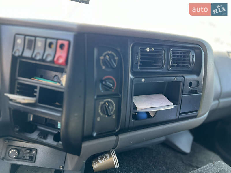 Рефрижератор Renault Premium 2001 в Львове
