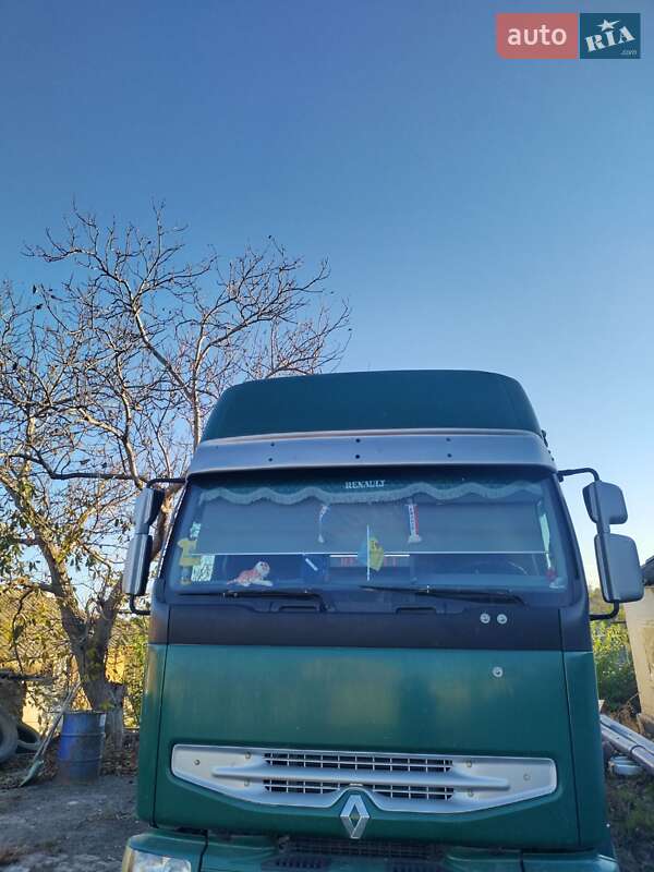 Тягач Renault Premium 2005 в Новом Буге