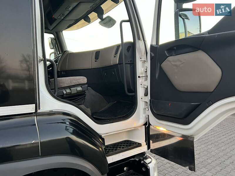 Тягач Renault Premium 2011 в Черновцах
