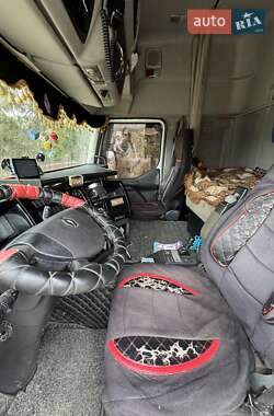 Тягач Renault Premium 2010 в 