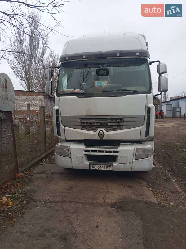 Тягач Renault Premium 2008 в Ківерцях