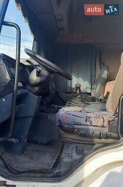 Тягач Renault Premium 2000 в 
