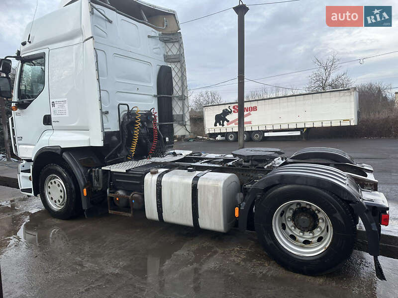 Тягач Renault Premium 2012 в Ужгороде