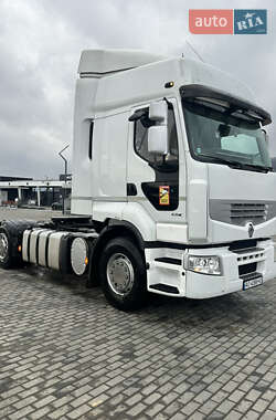 Тягач Renault Premium 2010 в 