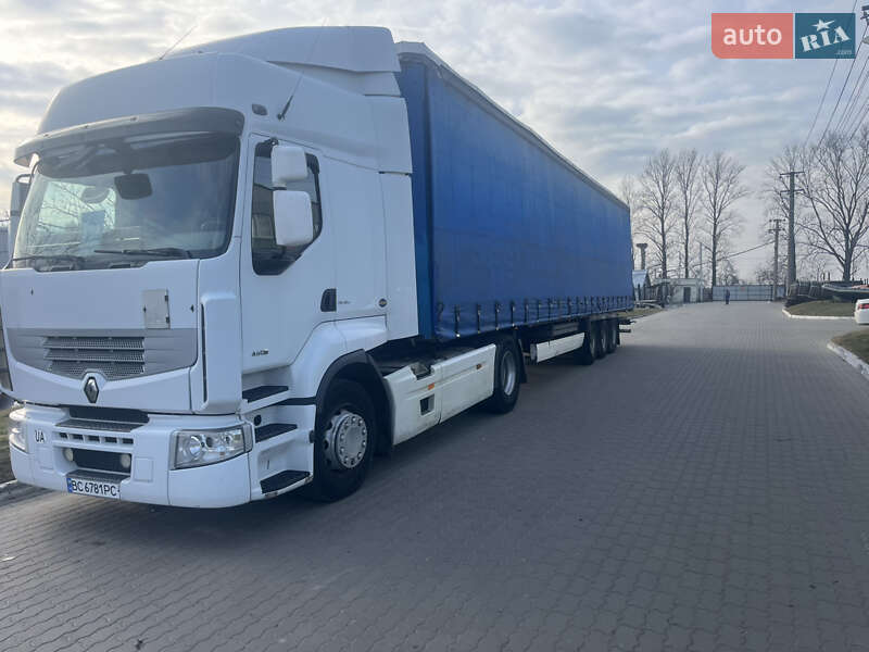 Тягач Renault Premium 2011 в Городке