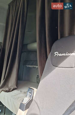 Тягач Renault Premium 2008 в 