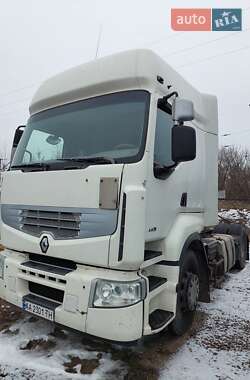 Тягач Renault Premium 2006 в Барышевке