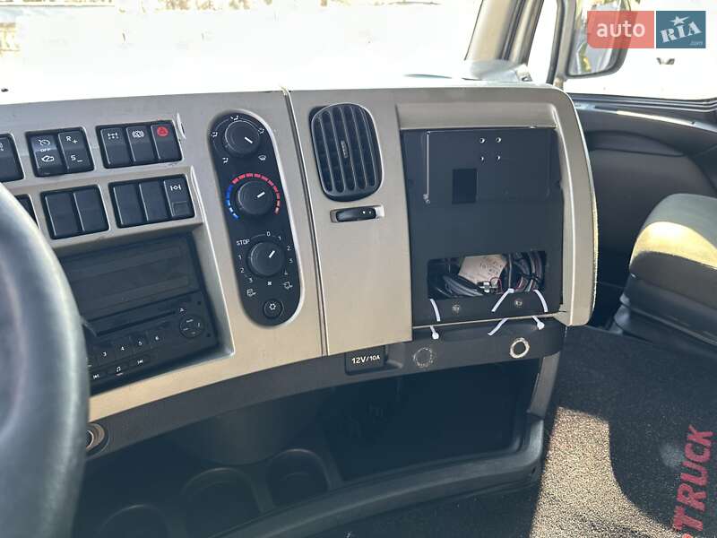 Тягач Renault Premium 2012 в Киеве