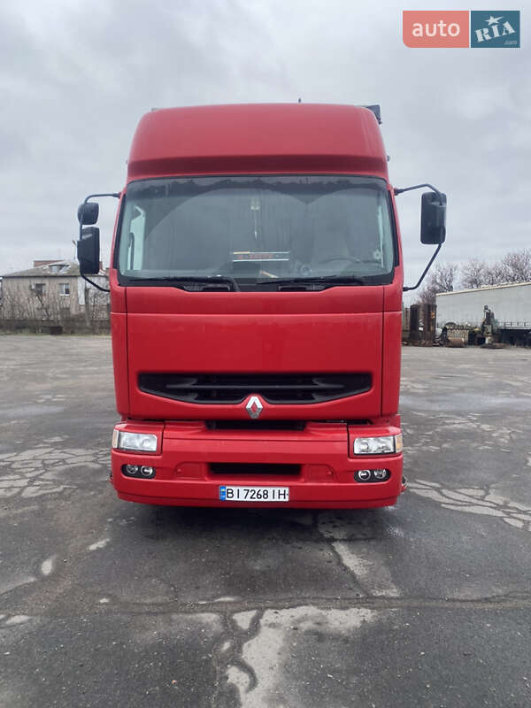 Грузовой фургон Renault Premium 2000 в 