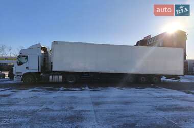 Тягач Renault Premium 2011 в 