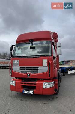 Тягач Renault Premium 2012 в 