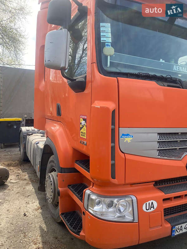 Тягач Renault Premium 2011 в Вишневом
