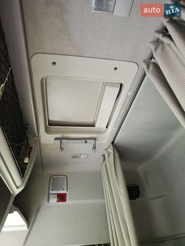 Тягач Renault Premium 2011 в Луцке