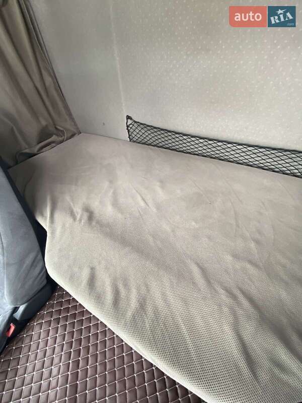 Тягач Renault Premium 2009 в Яворове