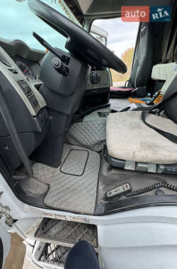 Тягач Renault Premium 2008 в 