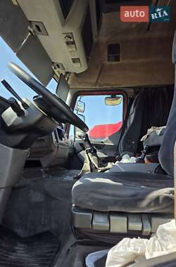 Тягач Renault Premium 2005 в 