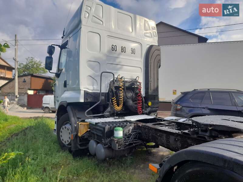 Тягач Renault Premium 2006 в Киеве