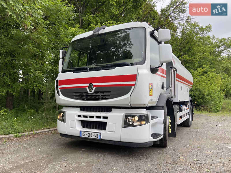 Цистерна Renault Premium 2013 в Тернополі