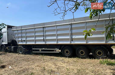 Зерновоз Renault Premium 2009 в 