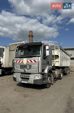 Тягач Renault Premium 2011 в Львове