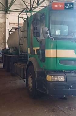 Цистерна Renault Premium 2002 в 