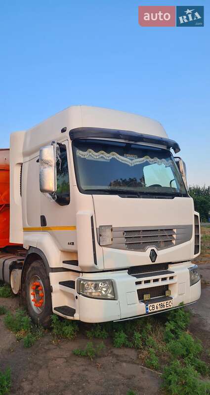 Тягач Renault Premium 2006 в Недригайлове