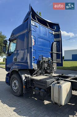 Тягач Renault Premium 2008 в 