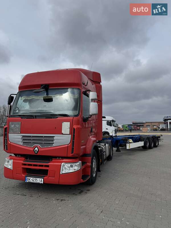 Тягач Renault Premium 2012 в 