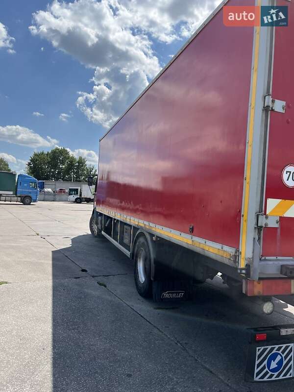 Грузовой фургон Renault Premium 2006 в Львове