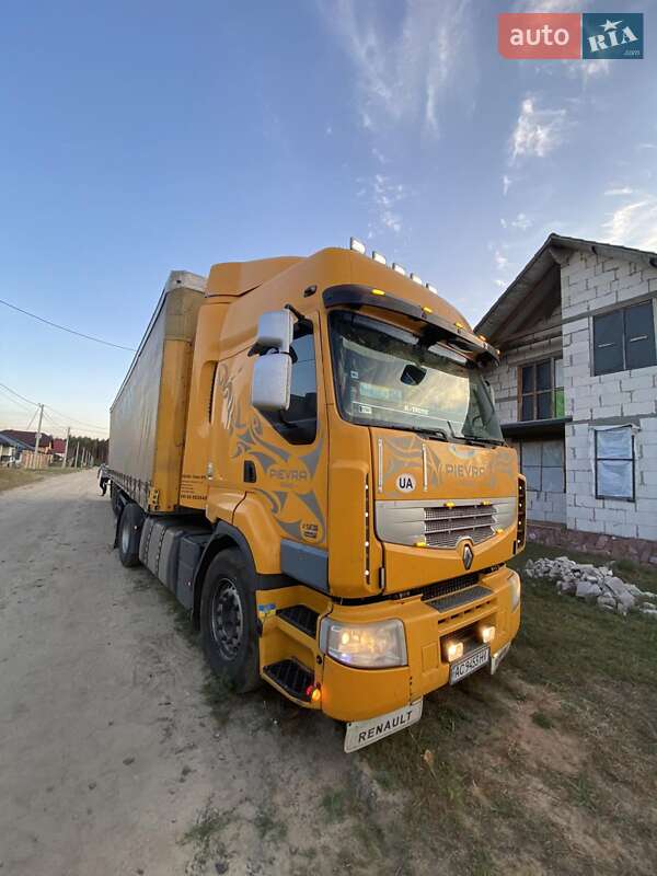 Тягач Renault Premium 2008 в Маневичах
