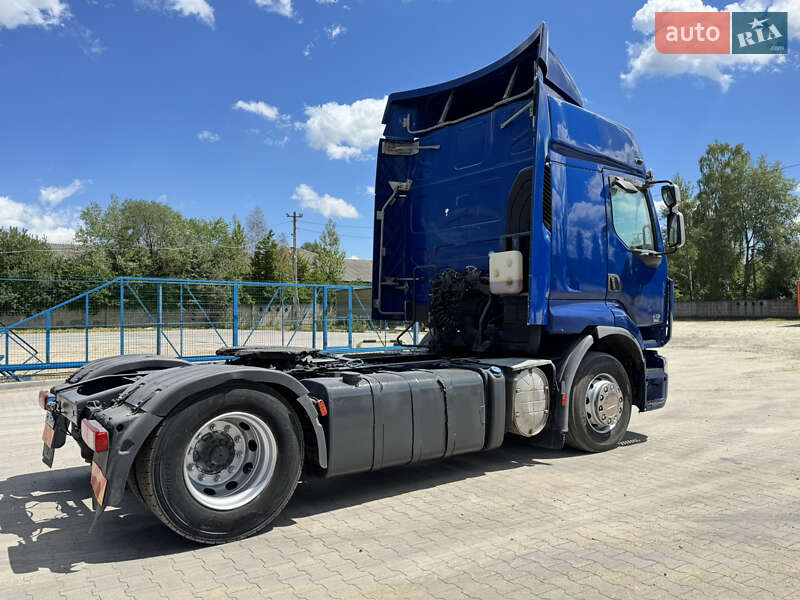 Тягач Renault Premium 2008 в Долине