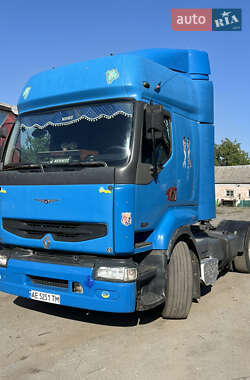 Тягач Renault Premium 2001 в Новомосковске
