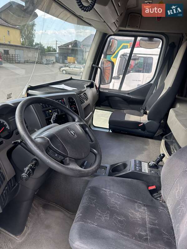 Тягач Renault Premium 2011 в Жидачове