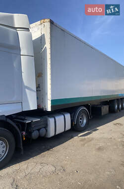 Тягач Renault Premium 2011 в 