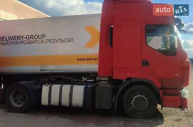 Тягач Renault Premium 2011 в 