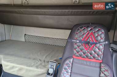 Тягач Renault Premium 2011 в 