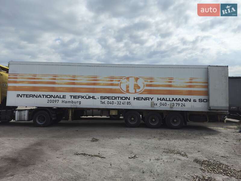 Тягач Renault Premium 2006 в Запорожье