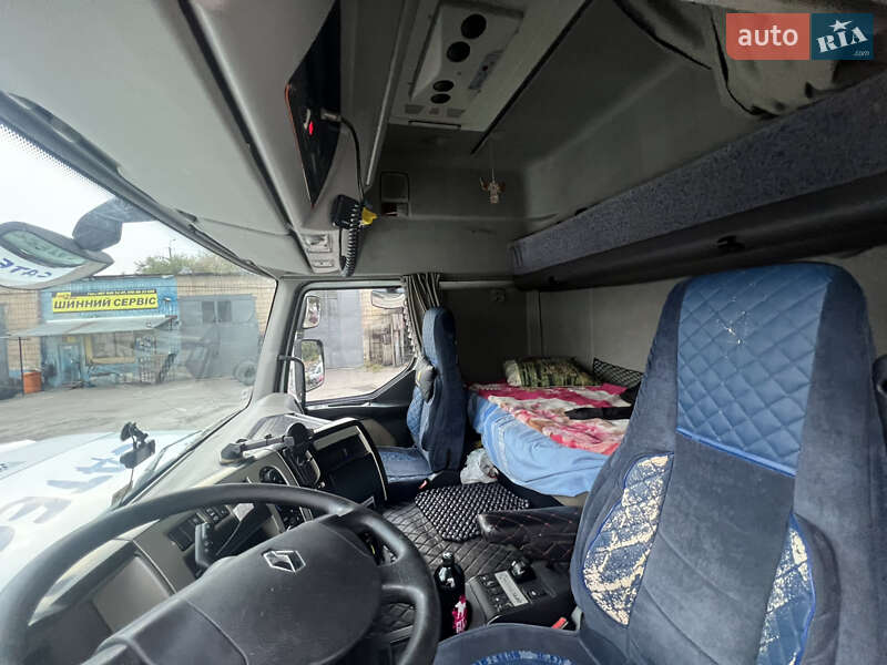 Тягач Renault Premium 2011 в Ровно