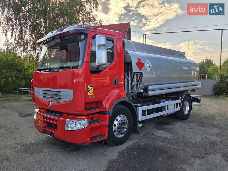 Renault Premium 2011