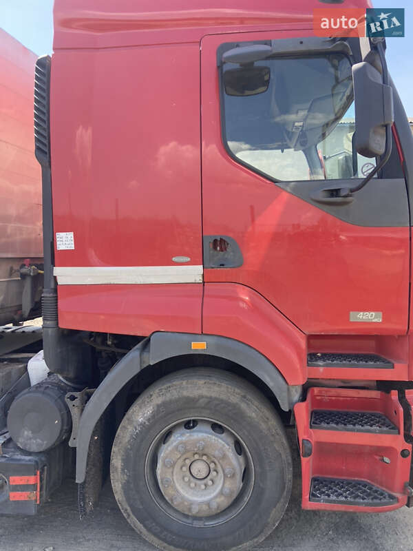 Тягач Renault Premium 2006 в Долине фото 11 Тягач Renault Premium 2006 в Долине